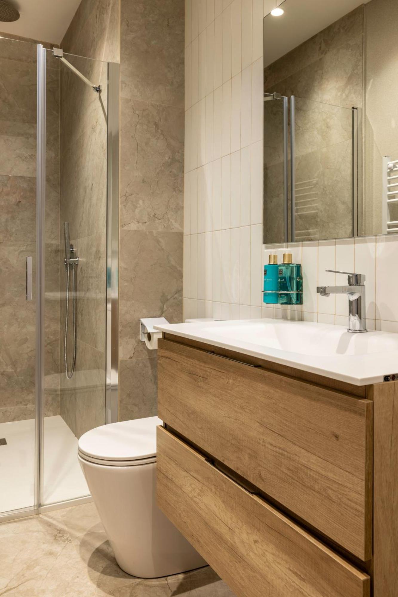 מדריד New Designed Flat 3 Bedrooms 2 Showers מראה חיצוני תמונה